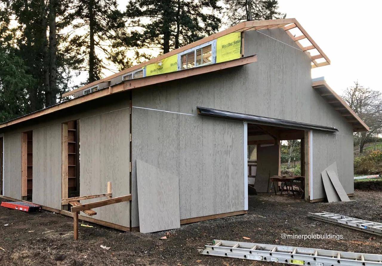 36×36 Monitor-Style Pole Building — Marion County, OR during construction