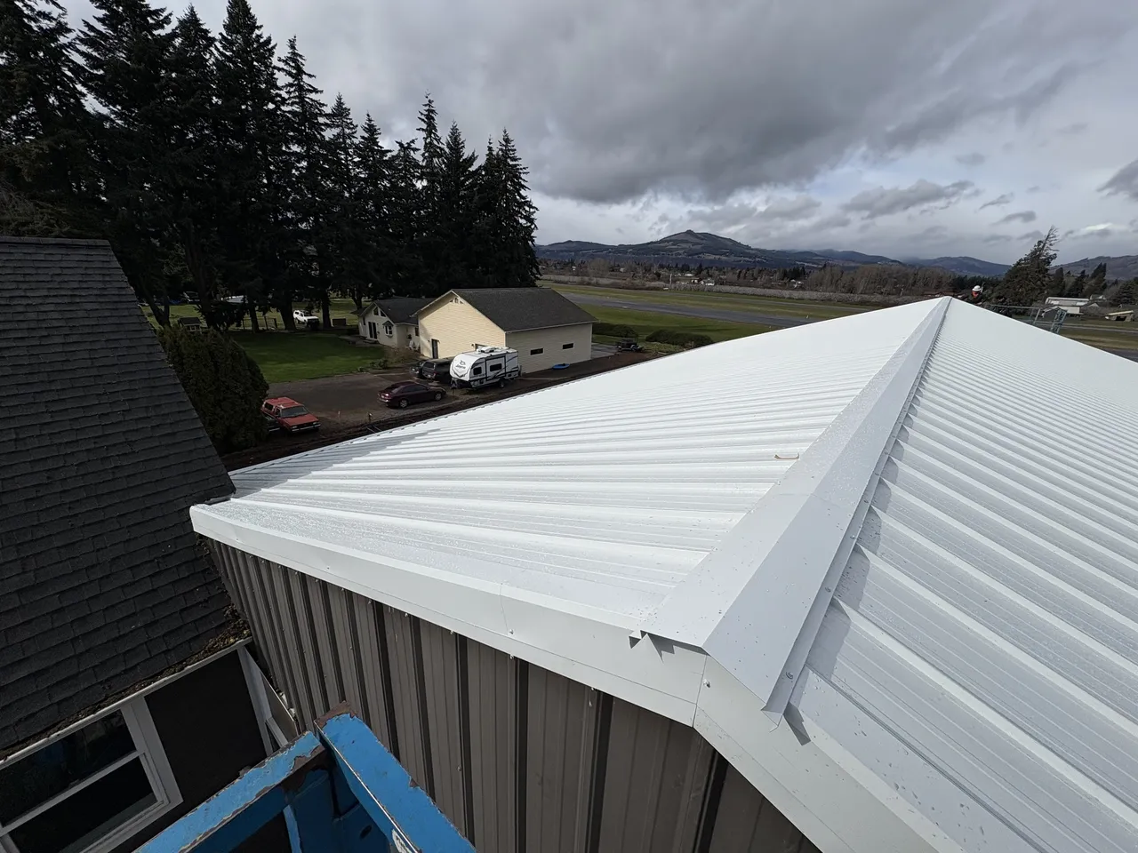 60×80 Metal Roof Replacement — Hood River, Oregon during construction
