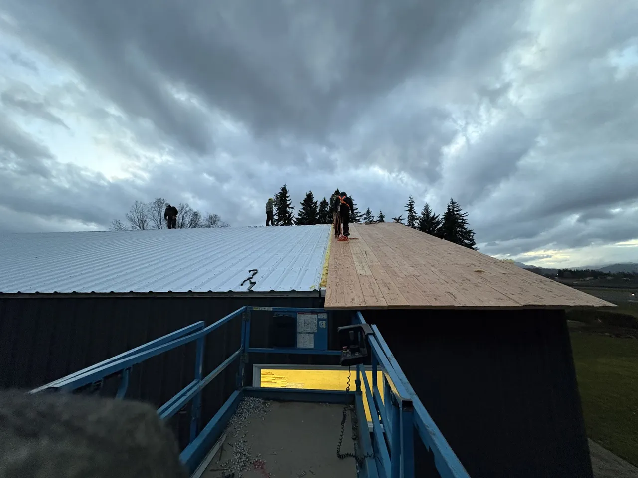 60×80 Metal Roof Replacement — Hood River, Oregon during construction
