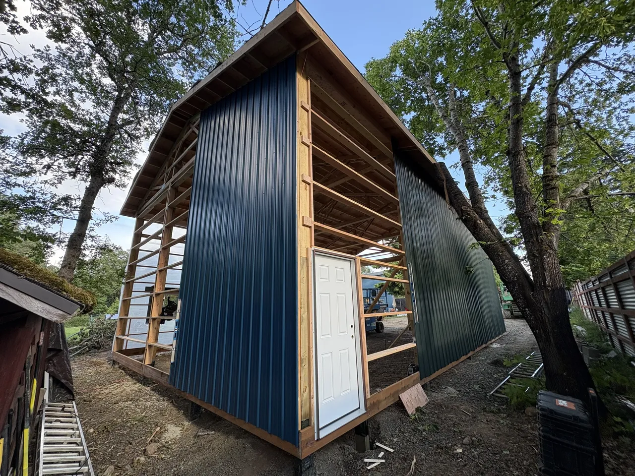 30×46 Engineered Shop on Gorge Rock — Hood River, Oregon during construction