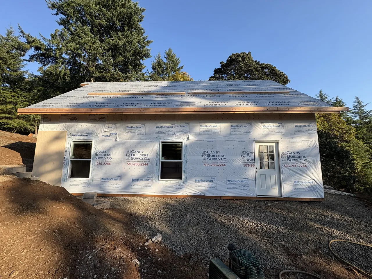 24×36 Board-and-Batten Shop with Scissor Trusses — Jefferson, Oregon during construction
